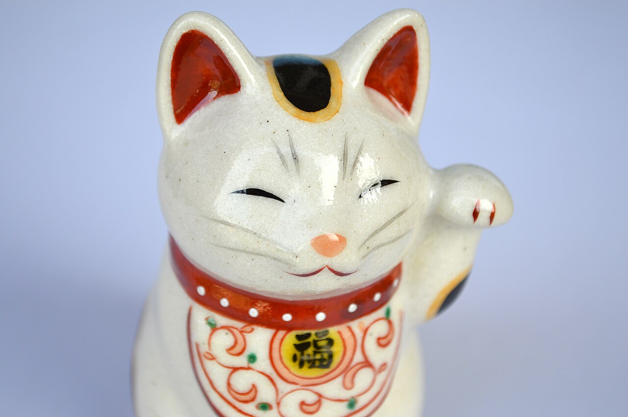 Apa-Hubungan-Sukses-Industri-dengan-Kucing-Jepang